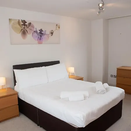 Penthouse In City Centre Bristol